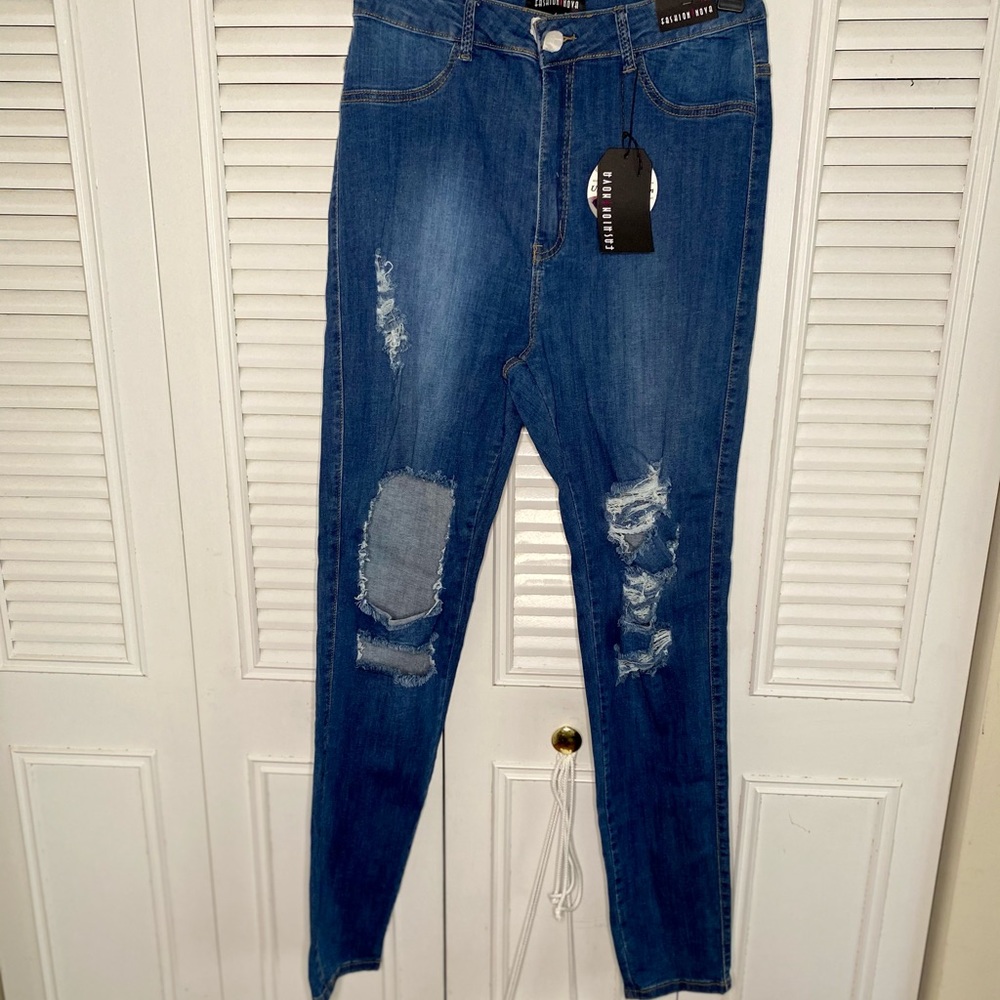 Plus Size Ripped jeans - Picture 2 of 13